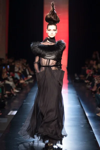 Look 34